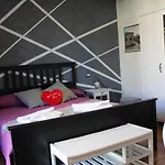 Momentidi Bed and Breakfast