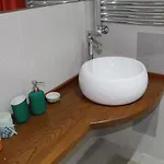 Momentidi Bed and Breakfast Πέστουμ