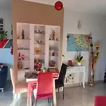 Momentidi Bed and Breakfast Πέστουμ