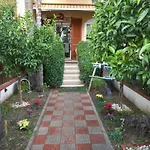 Momentidi بييسْتوم