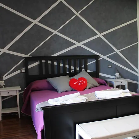 Momentidi 4* بييسْتوم