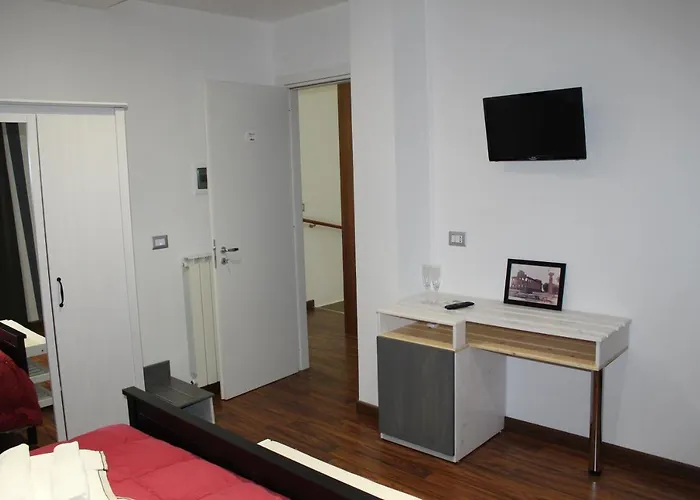 Nocleg ze śniadaniem Momentidi Paestum